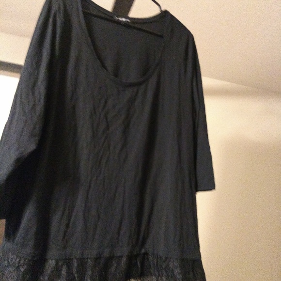 Bundle of clothes - Picture 7 of 8